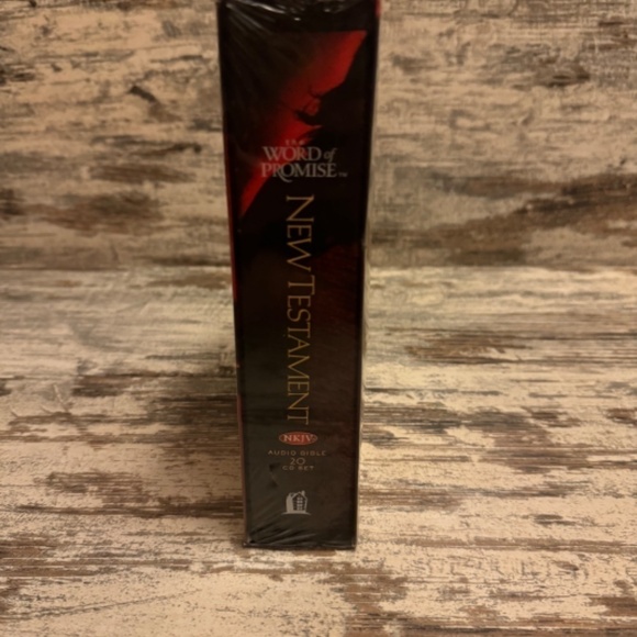 The Word of Promise NKJV New Testament Audio Bible 20 CD Set - Picture 3 of 4